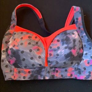 Lulu lemon sports bra